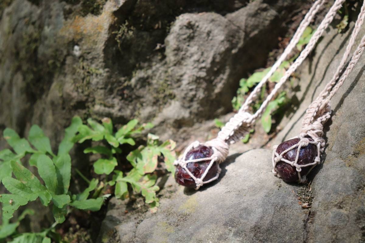 Garnet | Beige Hemp Wrapped Necklace