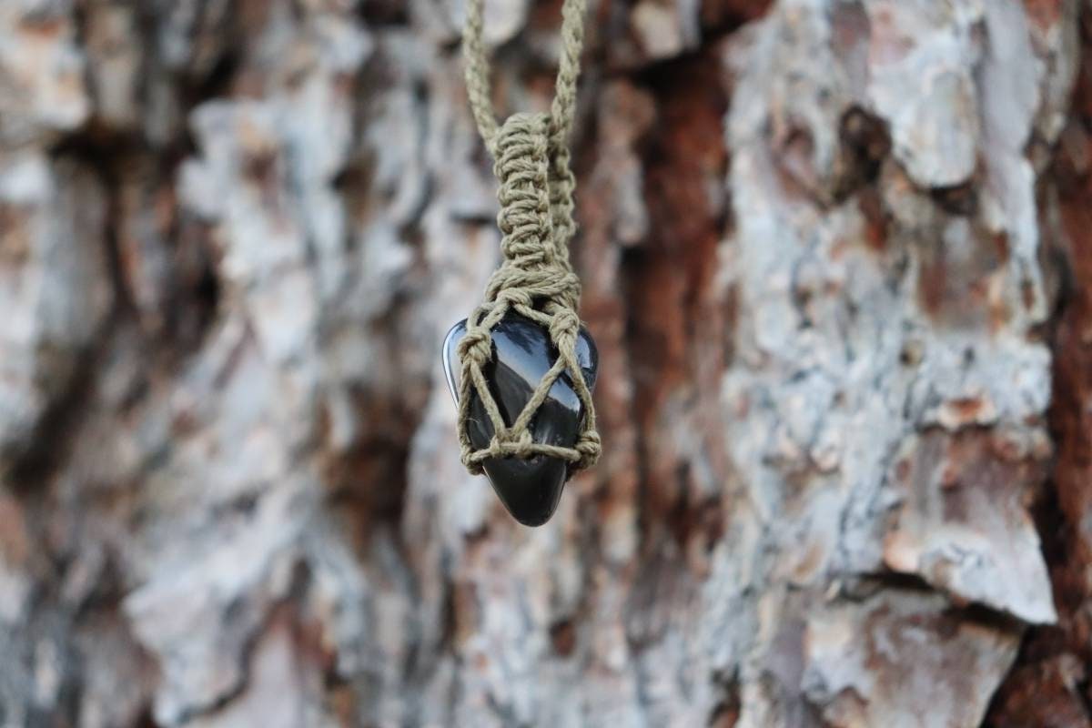 Black Obsidian | Green Hemp Wrapped Necklace