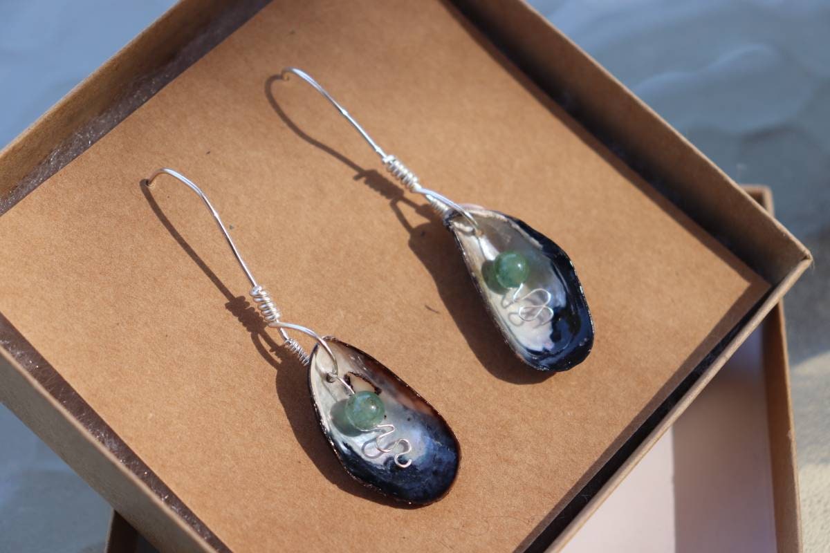 Grandidierite | Sterling Silver | Mussel Earrings